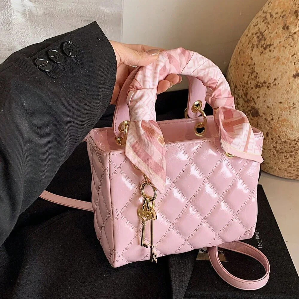 Pink Vintage Women's Diamond Grid Crossbody Handbag